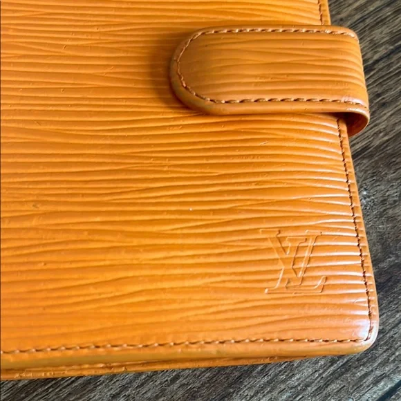 Louis Vuitton Orange Epi Bifold Wallet - Picture 5 of 15
